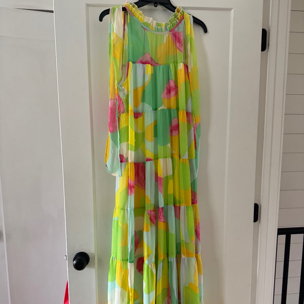 Flowy, colorful summer dress NWOT